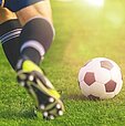 Sind betriebliche Fußballturniere gesetzlich unfallversichert?